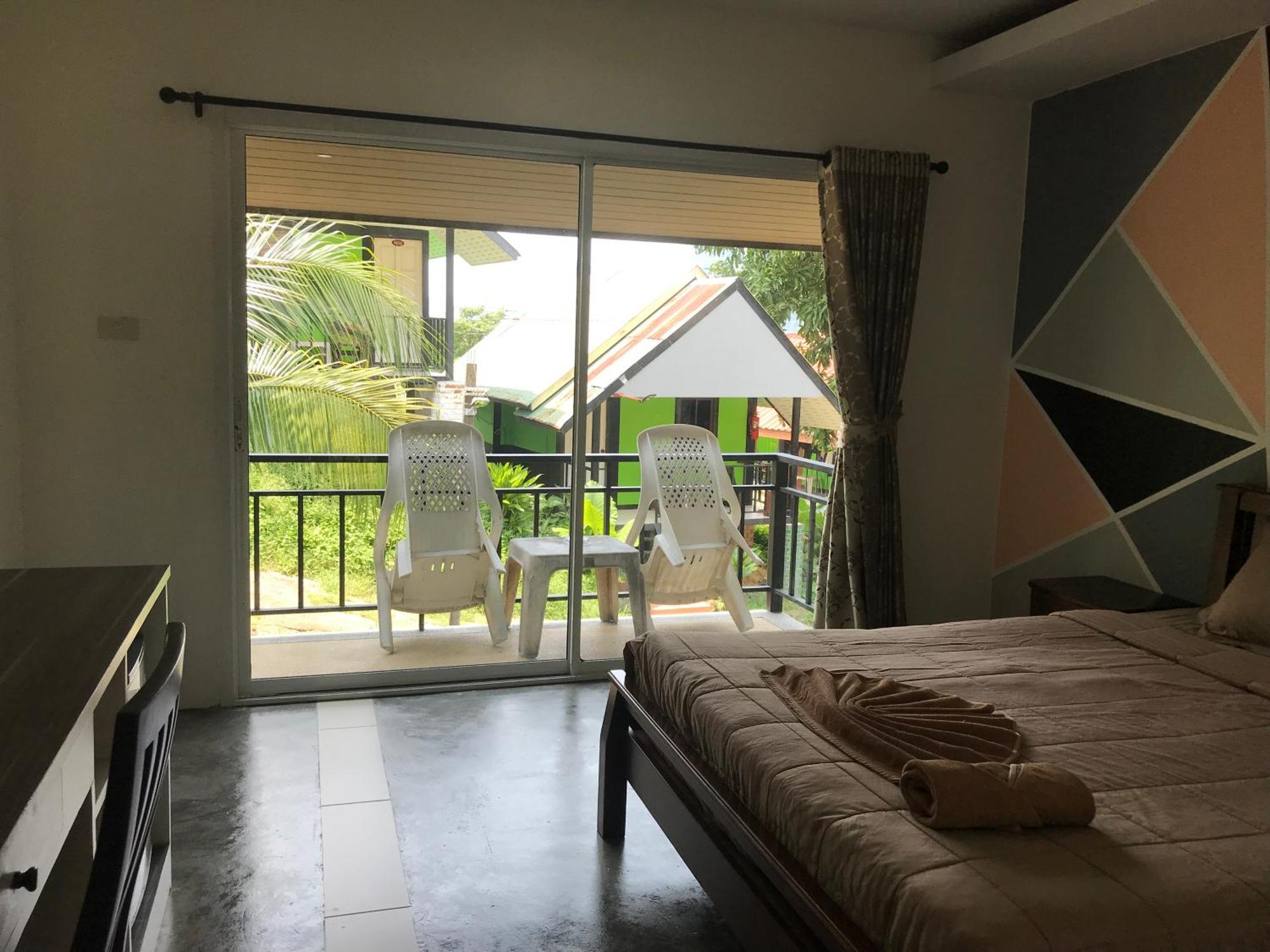 Pp Midnight Hotel Ko Phi Phi Exterior foto